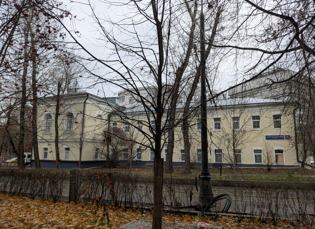фасад дома, здание по адресу г Москва, Сыромятнический проезд, д 8